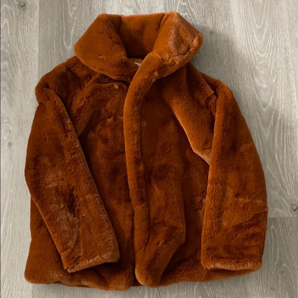Brand new Lioness Faux Fur Coat